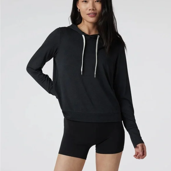 Vuori Sweaters Vuori Womens Halo Essential Hoodie Nwt Poshmark